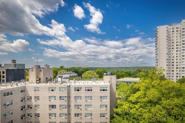 3220 Fairfield Ave Apt 9A, New York City, NY 10463