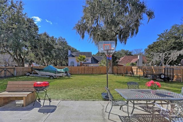 1 Old Fort Way, Savannah, GA 31410