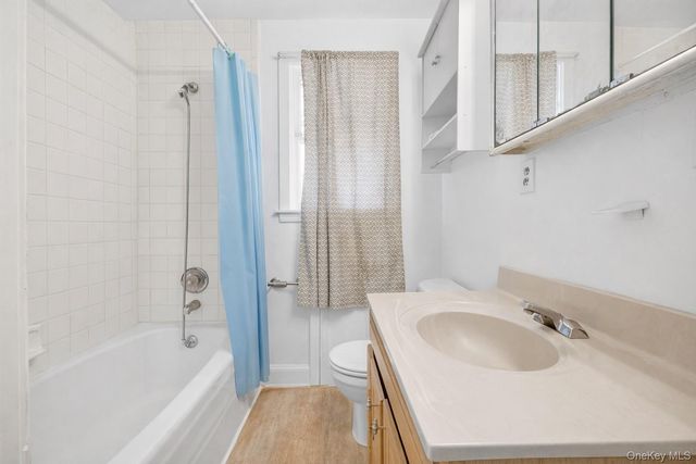 121-29 8th Avenue, College Point, NY 11356