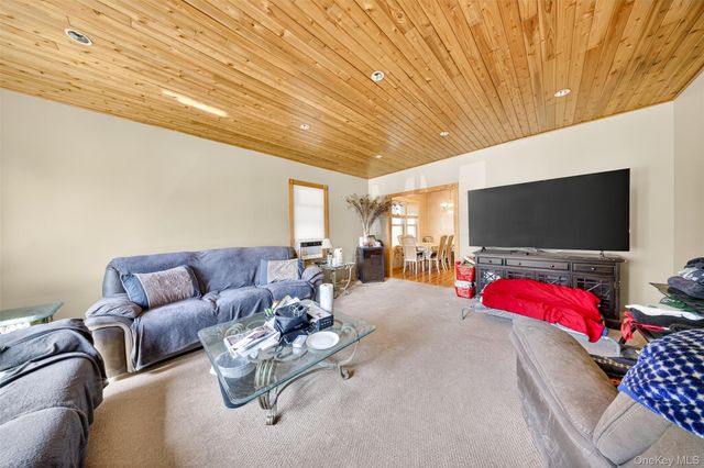 121-29 8th Avenue, College Point, NY 11356