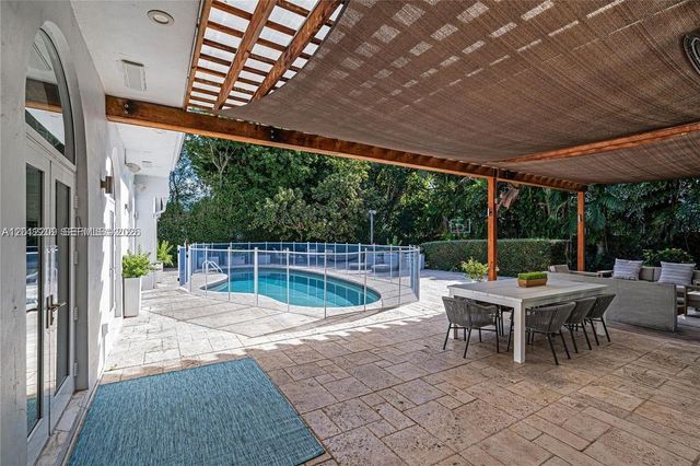530 Sabal Palm Rd, Miami, FL 33137
