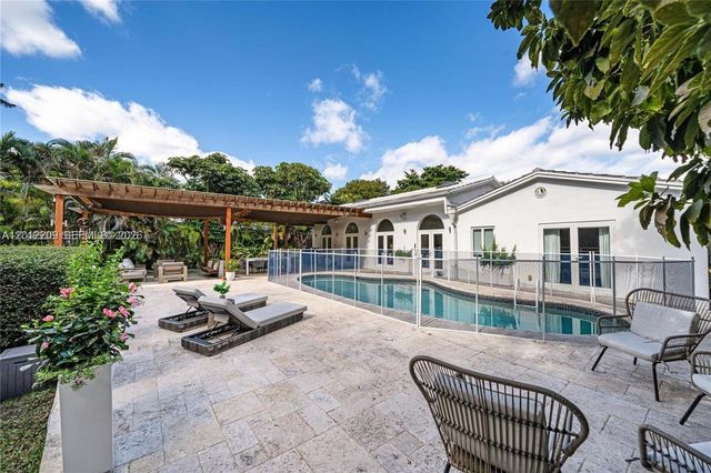 530 Sabal Palm Rd, Miami, FL 33137