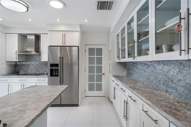 530 Sabal Palm Rd, Miami, FL 33137