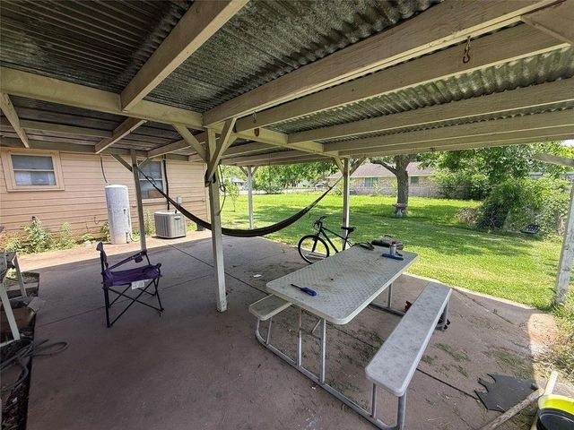 1800 Carlisle Street, Rosenberg, TX 77471
