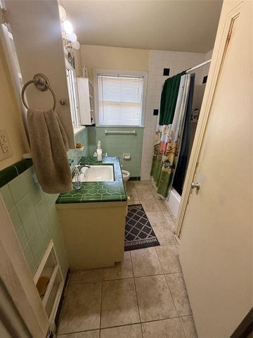 1800 Carlisle Street, Rosenberg, TX 77471