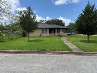 1800 Carlisle Street, Rosenberg, TX 77471