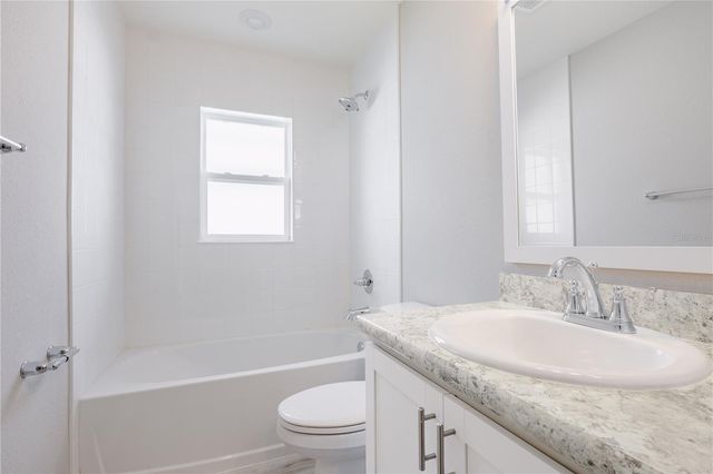 6042 BALLAST DRIVE, Wimauma, FL 33598