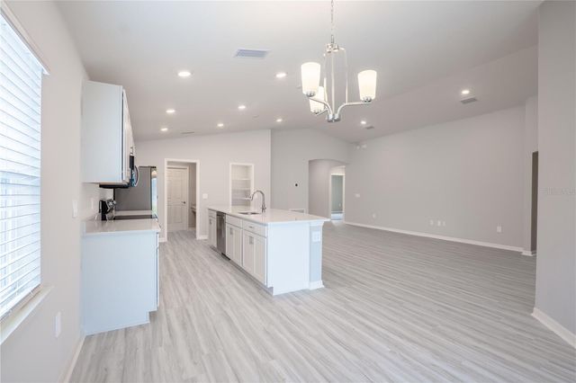 6042 BALLAST DRIVE, Wimauma, FL 33598