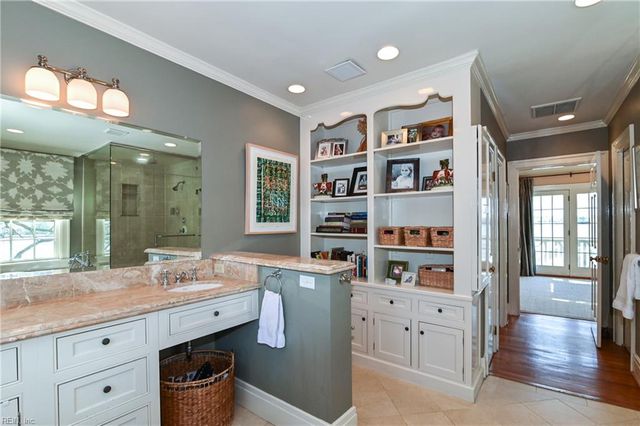 6214 Sylvan ST, Norfolk, VA 23508