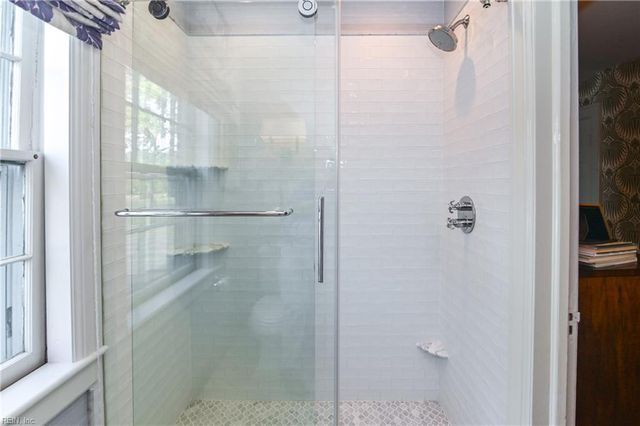 6214 Sylvan ST, Norfolk, VA 23508