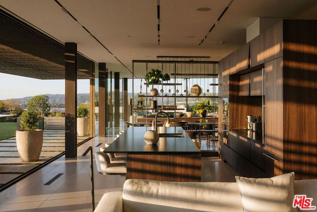 9344 Nightingale Drive, Los Angeles, CA 90069