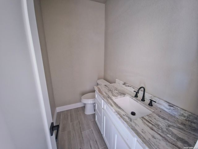 982 Horseshoe Falls, Bandera, TX 78003