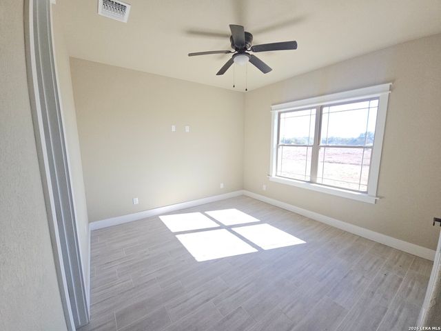 982 Horseshoe Falls, Bandera, TX 78003