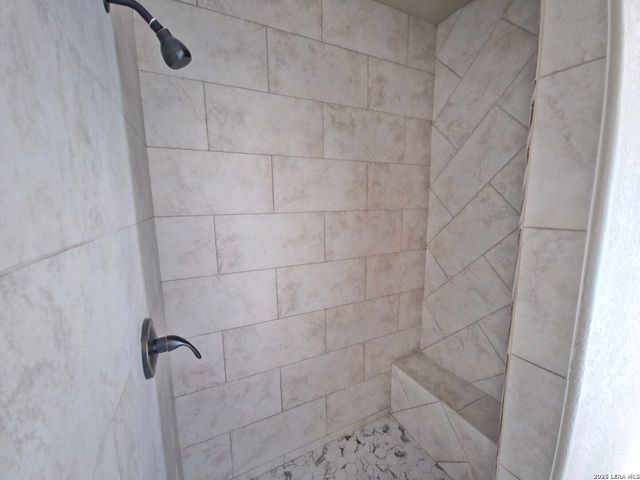 982 Horseshoe Falls, Bandera, TX 78003