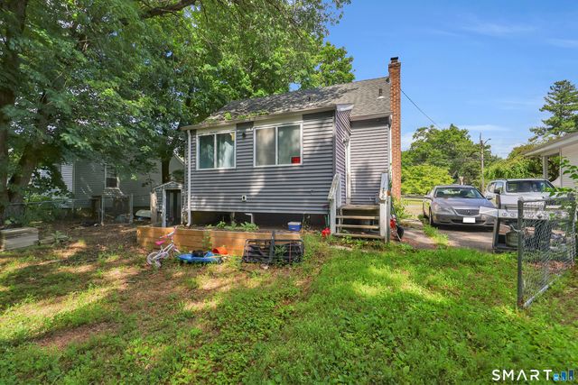 110 Hawthorne Street, Manchester, CT 06042