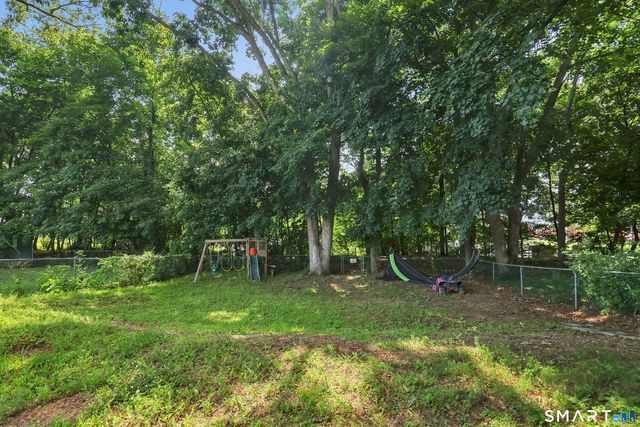 110 Hawthorne Street, Manchester, CT 06042