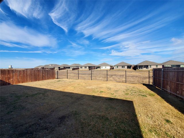 16612 Portage Street, Justin, TX 76247