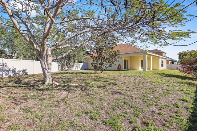 624 MARION HILL LANE, Ruskin, FL 33570