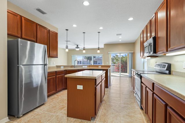 624 MARION HILL LANE, Ruskin, FL 33570