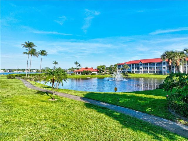 7030 Half Moon Circle 515, Hypoluxo, FL 33462