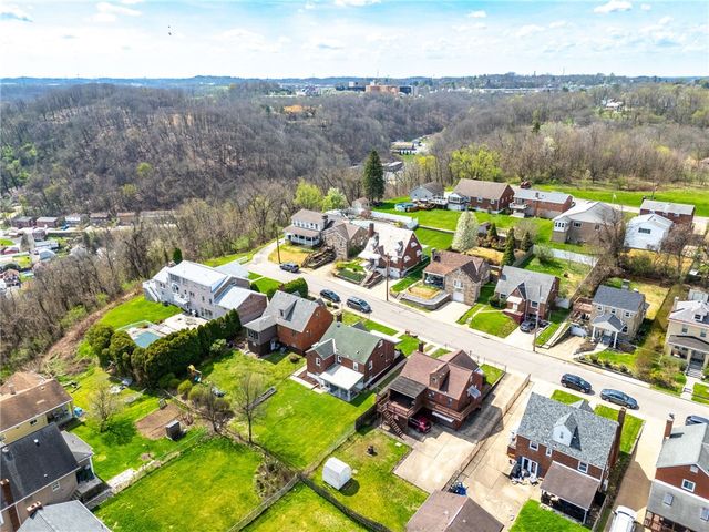 416 Phillips Avenue, Stowe Twp, PA 15136