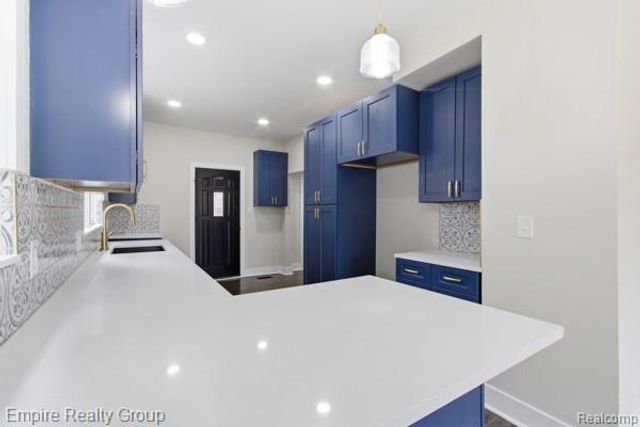 1451 Edison Street, Detroit, MI 48206