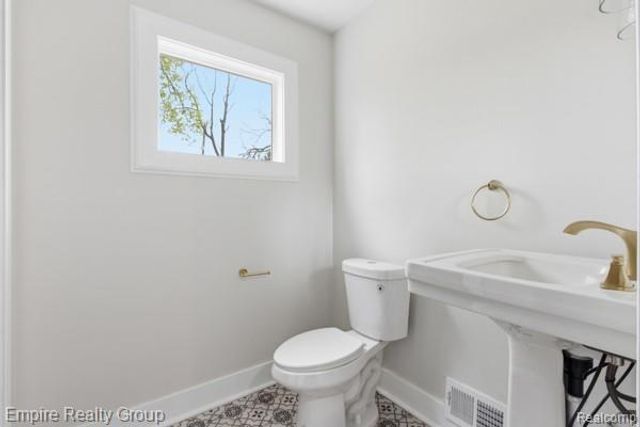 1451 Edison Street, Detroit, MI 48206