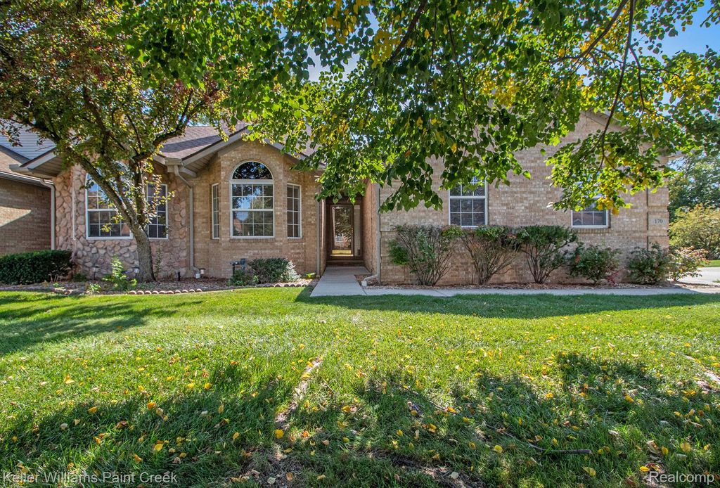 170 Cherry Hill Pointe Drive, Canton Charter Township, MI 48187
