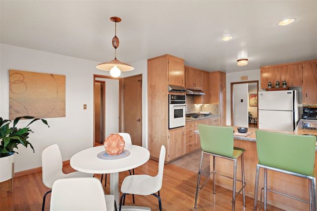 855 Solano Ave, Albany, CA 94706