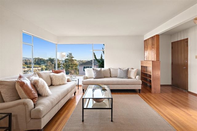 855 Solano Ave, Albany, CA 94706