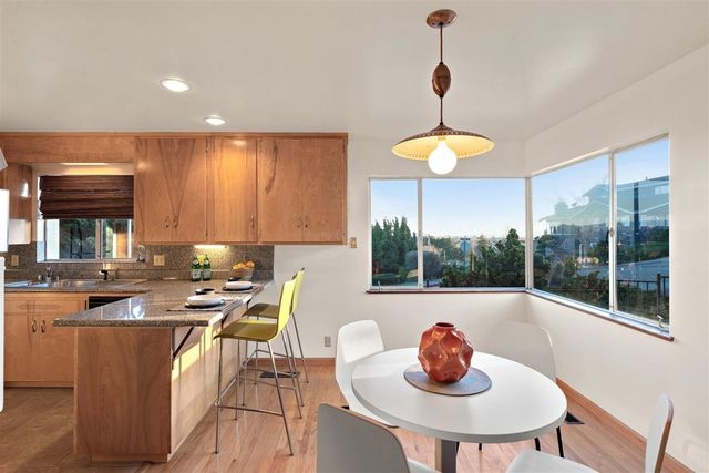 855 Solano Ave, Albany, CA 94706