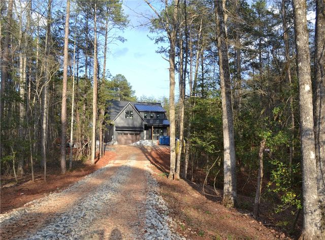 1722 Six Mile Highway, Central, SC 29630