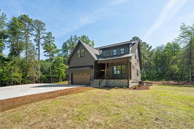 1722 Six Mile Highway, Central, SC 29630