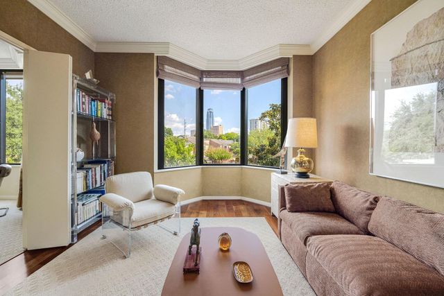 5555 Del Monte Drive 207, Houston, TX 77056