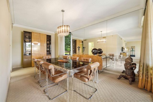 5555 Del Monte Drive 207, Houston, TX 77056