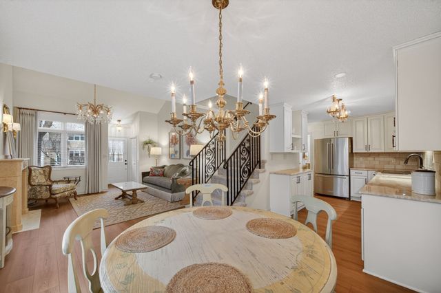 811 Burr Oaks Drive 1201, West Des Moines, IA 50266