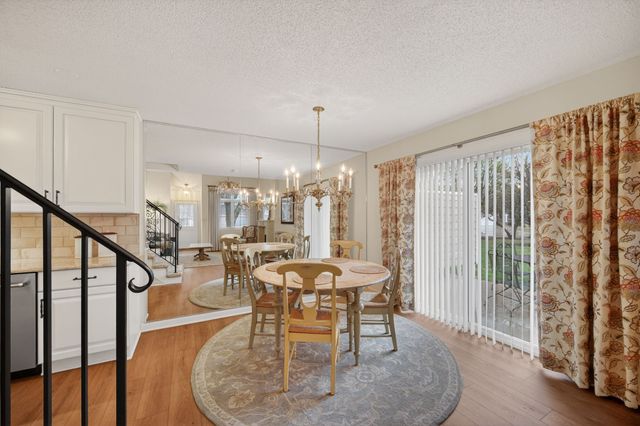 811 Burr Oaks Drive 1201, West Des Moines, IA 50266