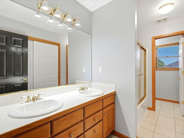 5239 W 13th Street Rd, Greeley, CO 80634
