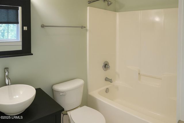 23 Market Street B2, Burton, SC 29906