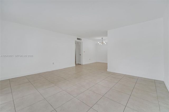 1205 Mariposa Avenue 307, Coral Gables, FL 33146