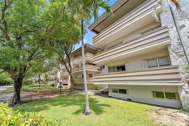 1205 Mariposa Avenue 307, Coral Gables, FL 33146