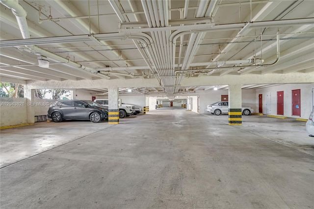 1205 Mariposa Avenue 307, Coral Gables, FL 33146