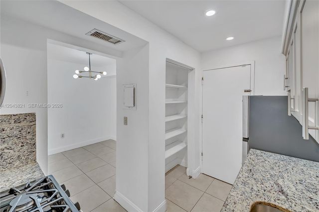 1205 Mariposa Avenue 307, Coral Gables, FL 33146