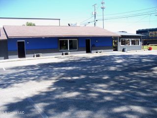 1224 Bienville Boulevard, Ocean Springs, MS 39564