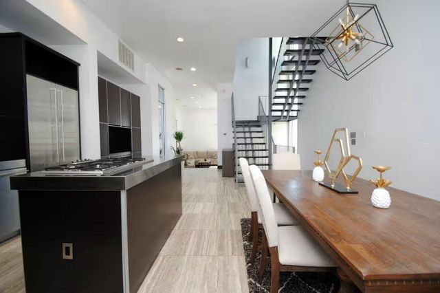 4118 Floyd Street A, Houston, TX 77007