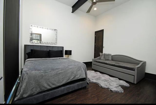 4118 Floyd Street A, Houston, TX 77007