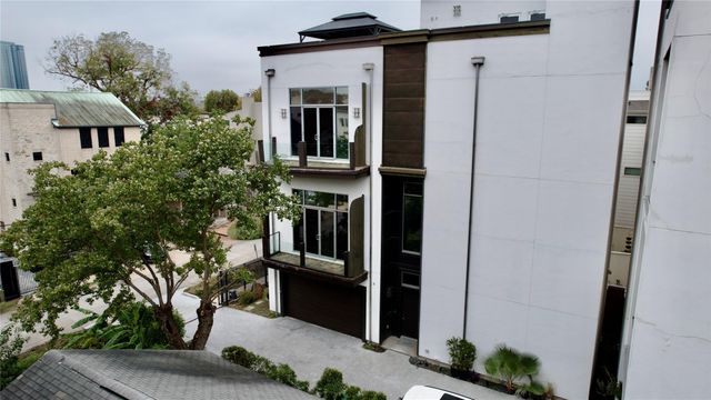 4118 Floyd Street A, Houston, TX 77007