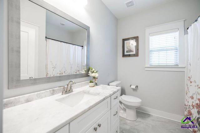 128 Woodwinds Court, Kathleen, GA 31047