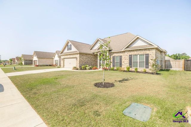 128 Woodwinds Court, Kathleen, GA 31047