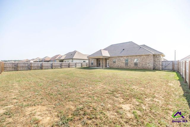128 Woodwinds Court, Kathleen, GA 31047